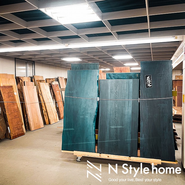 オリジナルのダイニングテーブル